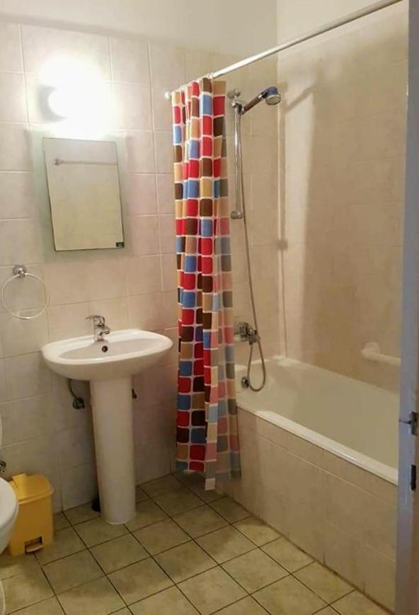 Armstrong Apartment Paralimni Dış mekan fotoğraf