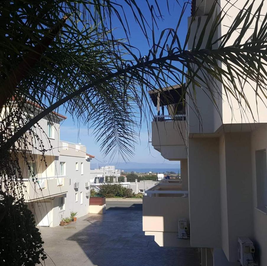 Armstrong Apartment Paralimni Dış mekan fotoğraf